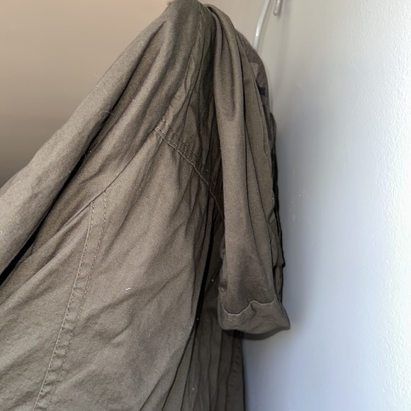 YMI Collection Olive Green Jacket with 6 pockets, zipper, buttons, and hood. - Picture 8 of 9